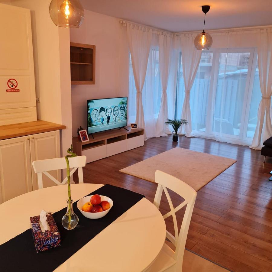 Galaxy Residence Villa Otopeni Bagian luar foto
