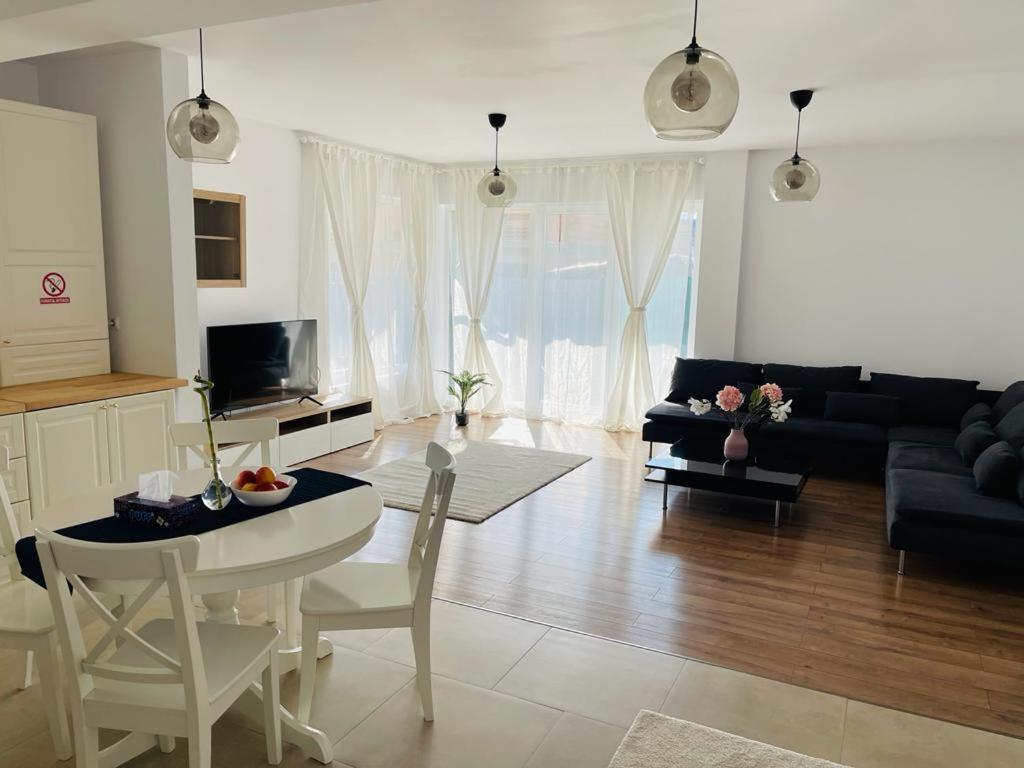 Galaxy Residence Villa Otopeni Bagian luar foto