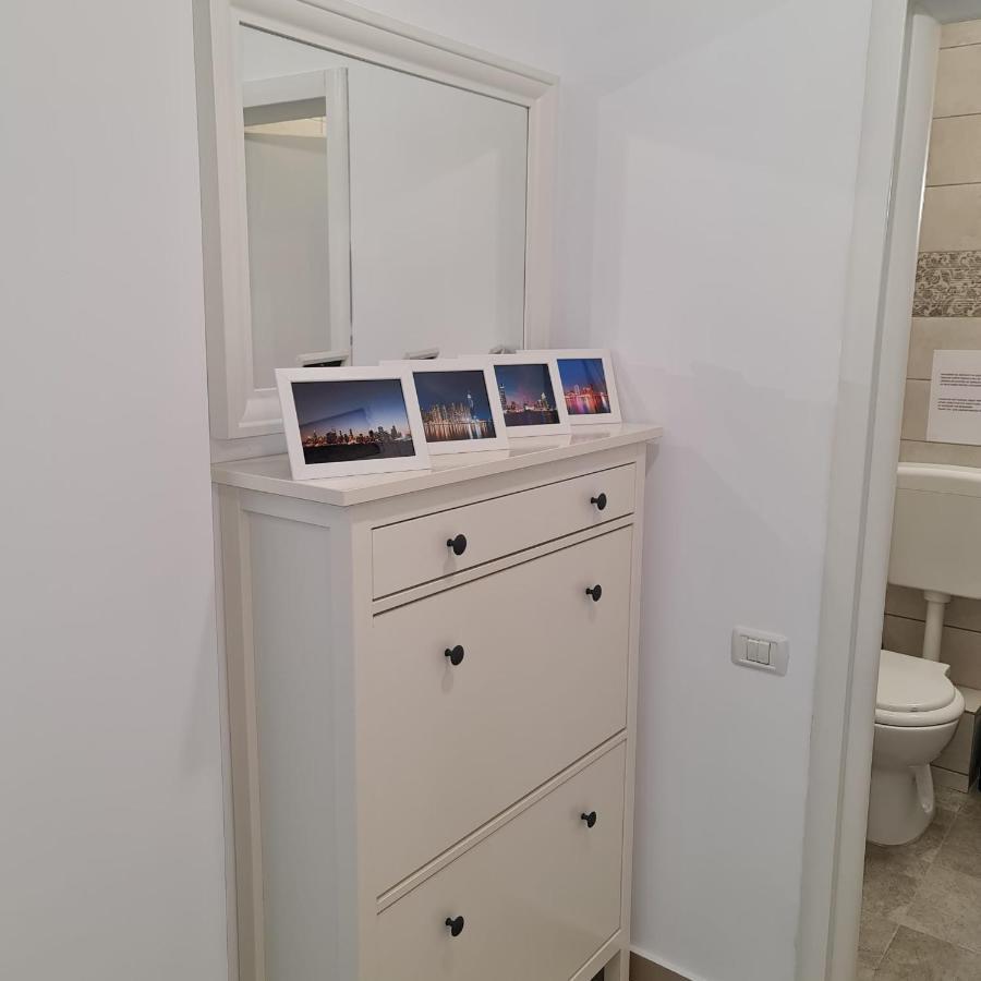 Galaxy Residence Villa Otopeni Bagian luar foto